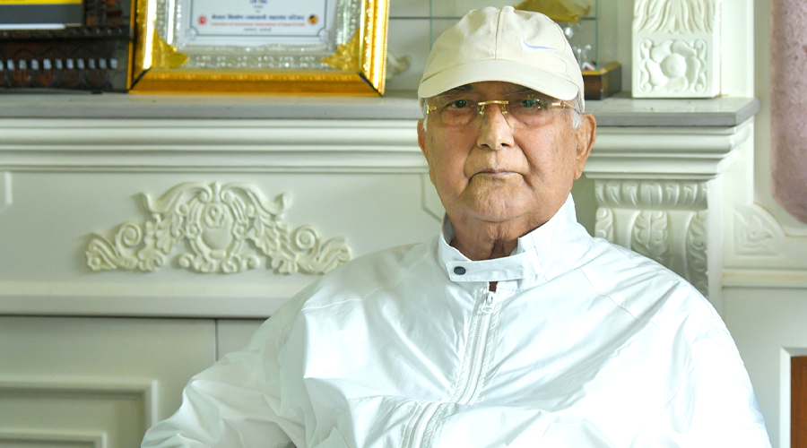 KP Sharma Oli instructed UML leaders by phone not to immediately change the party’s ministers in Sudurpaschim.